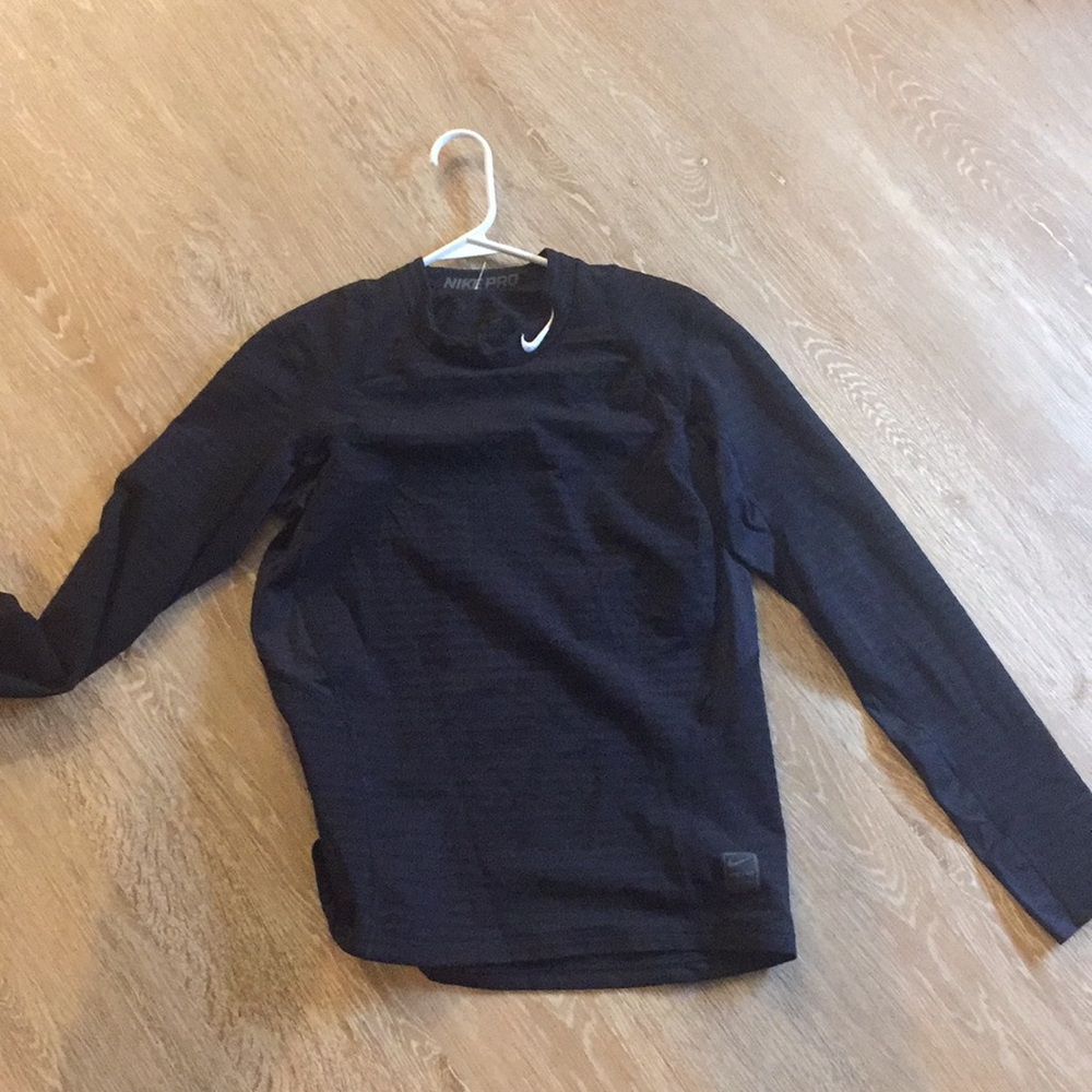 Nike long sleeve shirt